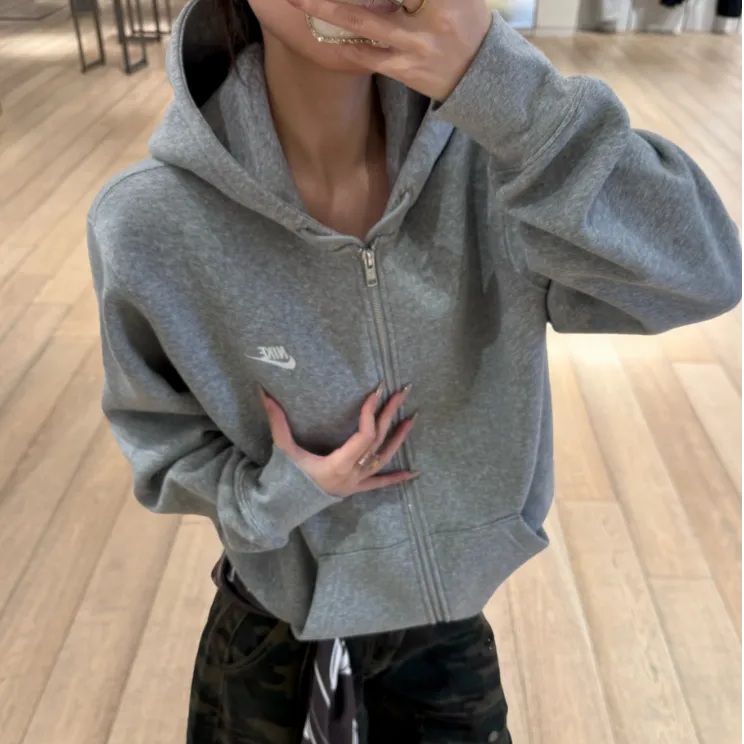 【滔搏联动】NIKE耐克25秋冬加绒加厚花灰色阔版甩帽外套FN3862-063