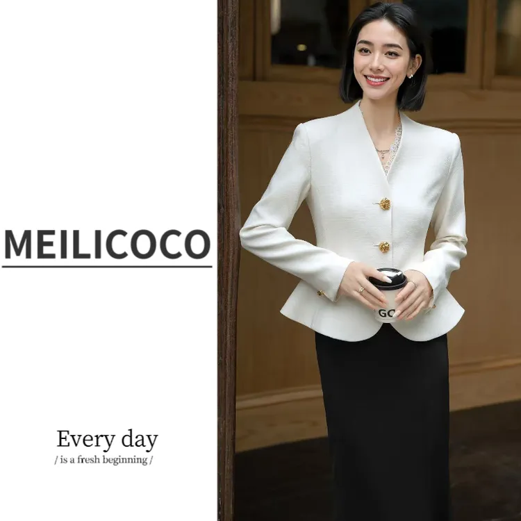 高级感小香风收腰白色西服修身时尚小西装西装气质职业短款外套