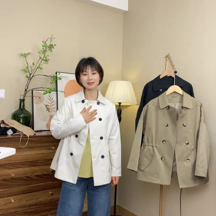 法式松紧收腰显瘦翻领双排扣风衣女气质韩版短款时尚休闲宽松外套
