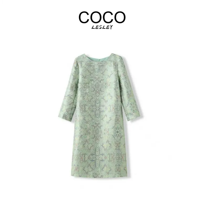【COCO LESLEY】浅绿提花小A版显瘦中长款提花大码年轻连衣裙965