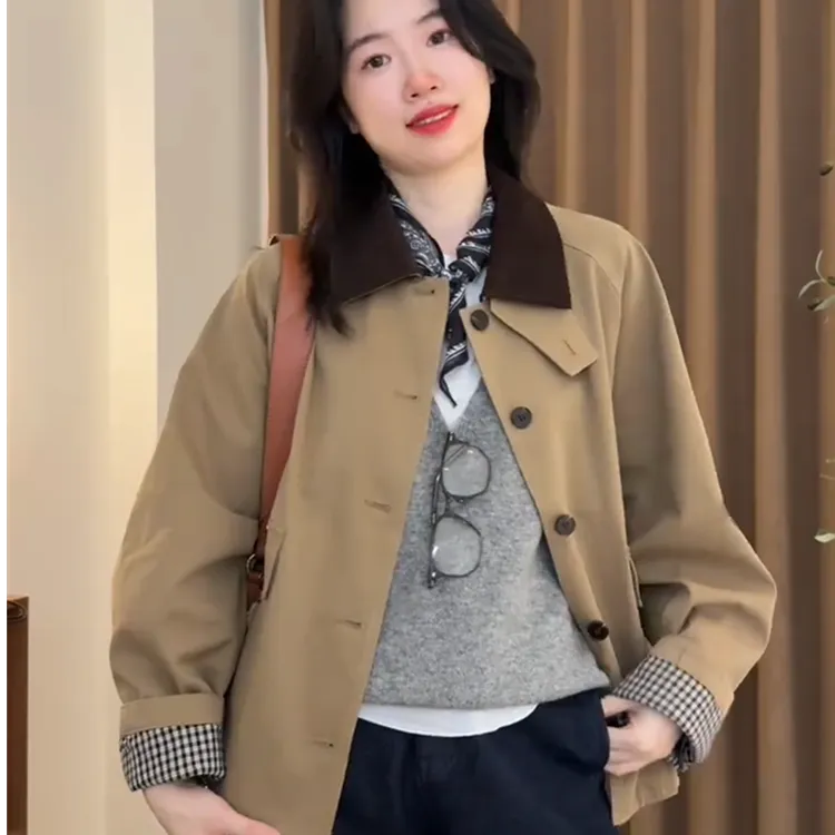 复古小众翻领短款风衣外套2025秋季新款宽松百搭拼色巴恩风上衣潮