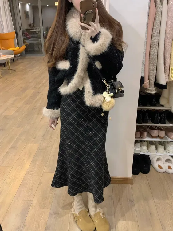 2025秋冬新款韩系高级感复古毛毛外套上衣格子半身裙气质两件套女