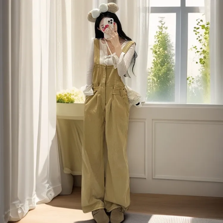 卡其慵懒宽松背带牛仔裤女2025秋季新款韩版时髦减龄显瘦连体长裤