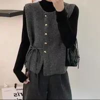 设计感穿绳针织马甲
