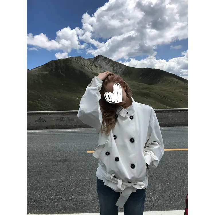 美式复古设计感立领短款外套女秋季新款高级感双排扣短款风衣女潮