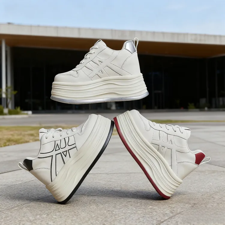 牛皮增高9cm小白鞋女轻便2025秋季款显瘦板鞋跑步厚底内增高女鞋