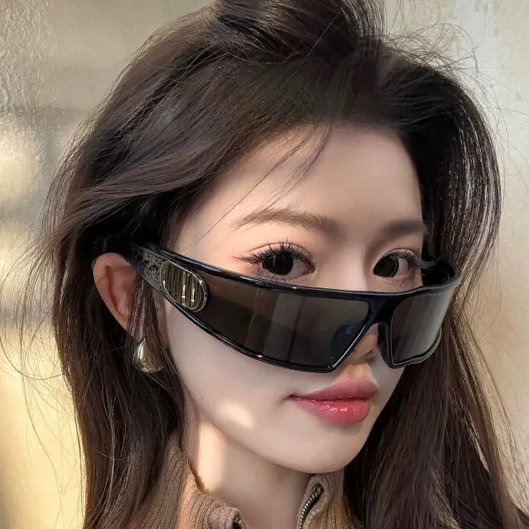2025新款发箍墨镜女款高级感网红时髦科技感太阳眼镜防紫外线防晒