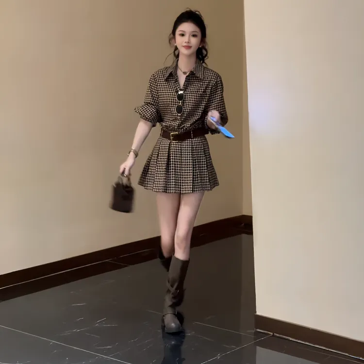 时尚套装女2025秋季新款洋气格子衬衫上衣百褶连衣裙短裤两件套潮