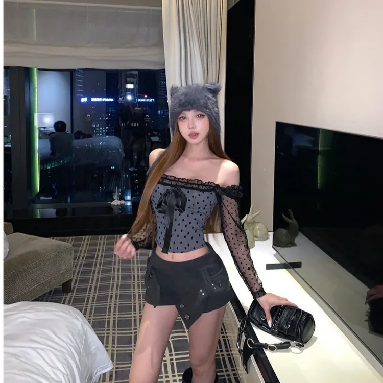 性感辣妹纯欲风一字肩外穿长袖修身上衣气质显瘦短裤时尚两件套女