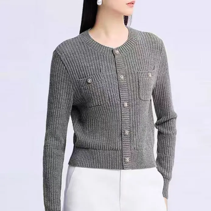 哥弟阿玛施正2025秋季新款气质圆领小香风羊毛针织开衫女毛衣外套