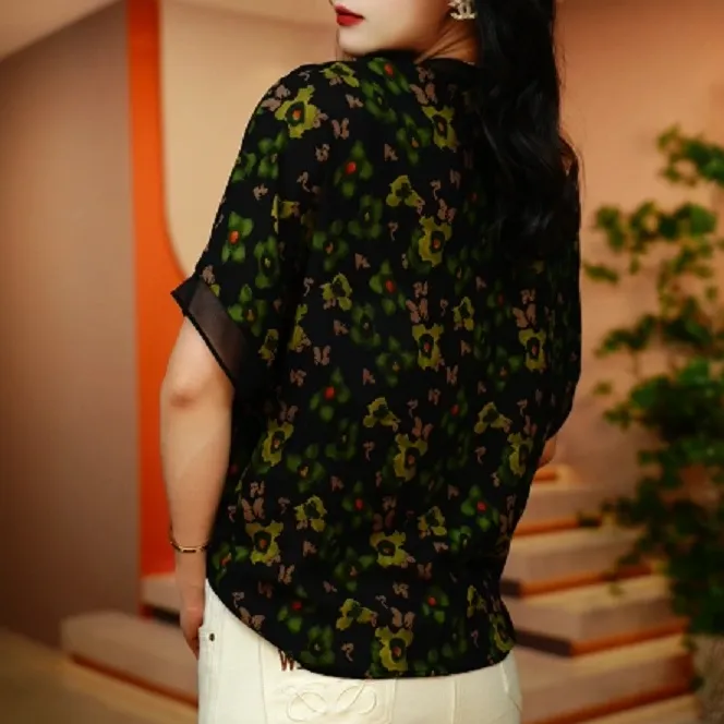 高贵气质短袖上衣原创女士装蝶花印花绿底百搭显优雅
