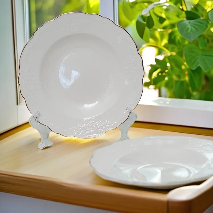 餐具盘子家用陶瓷餐盘浮雕菜盘描金创意简约纯白欧式金边菜盘子