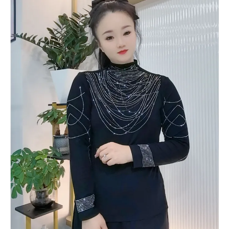 【婉婷服饰】2263长袖秋款打底衫女装时尚修身休闲百搭