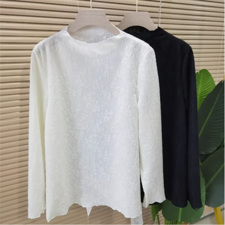 【彤彤家】1235#不规则领口雕花百搭衫W/753