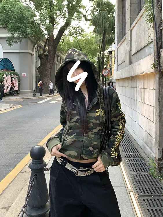 花生酱痞帅炸街风迷彩连帽卫衣秋季辣妹休闲百搭短款外套