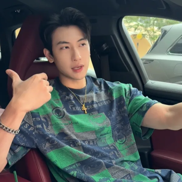 夏季高级感新款美式潮牌撞色满印字母圆领短袖T恤百搭上衣礼物