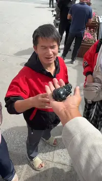 未镶嵌和田玉（糖玉）挂件和田玉