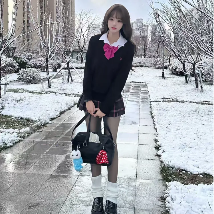 jk套装秋冬德兰西百褶裙学院风穿搭毛衣V领黑色针织衫原创JK制服