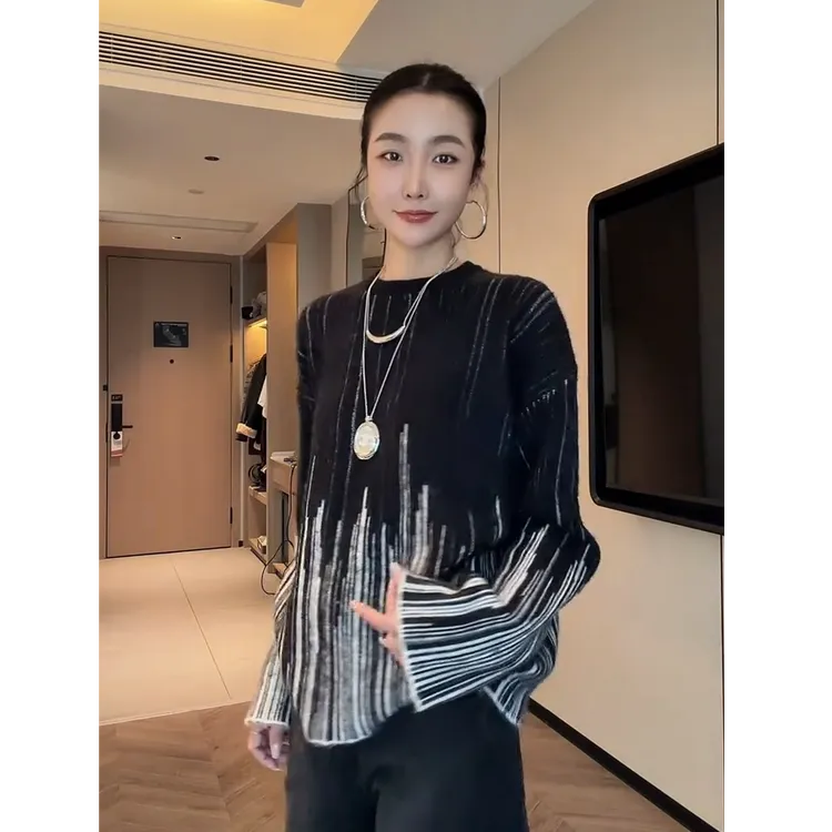 欧货韩系高级感穿搭ins风2026早春新款气质减龄流苏风撞色针织衫