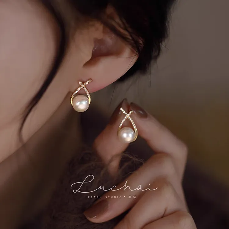 0152 天然淡水珍珠耳钉女 鱼尾高级感耳饰