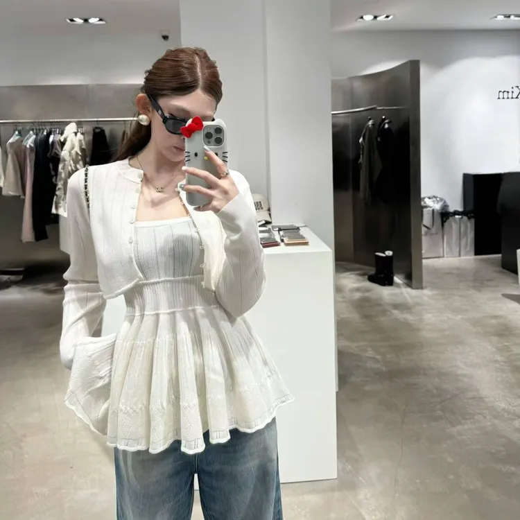 2025早春新款时尚牛仔裤气质显瘦洋气休闲百搭宽松直筒长裤女裤