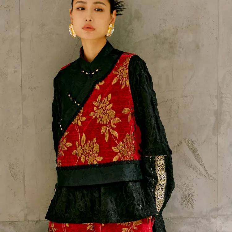 朱总原创设计新中式刺绣马夹背心女士2025春夏新款撞色马甲3C165