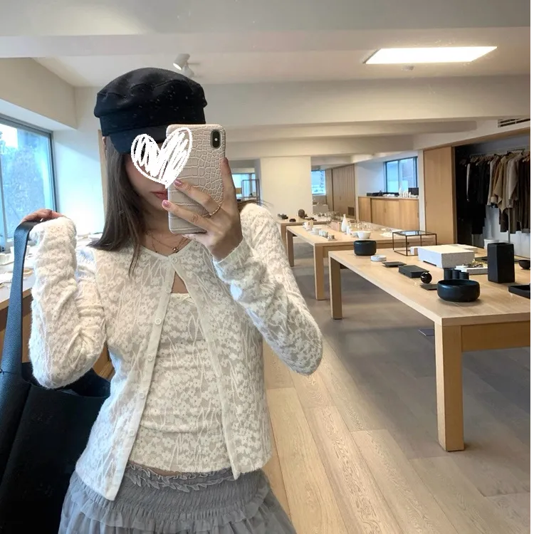 蕾丝密语 重工提花蕾丝吊带短款圆领开衫叠穿真两件套装