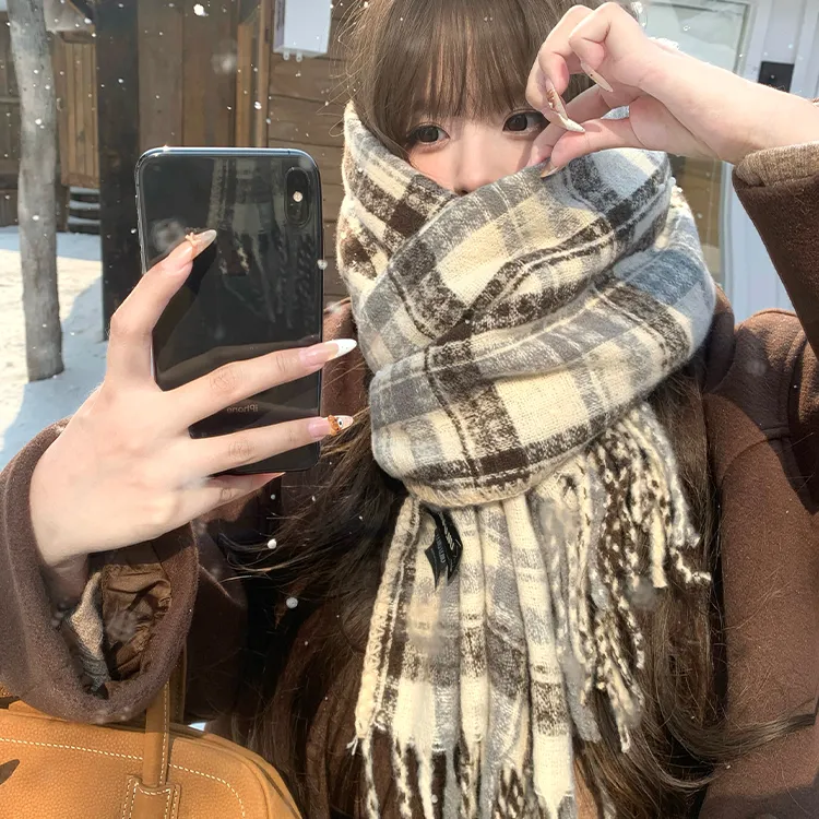 格子围巾女冬季ins韩版高级感加厚百搭学生保暖2025新长款围脖
