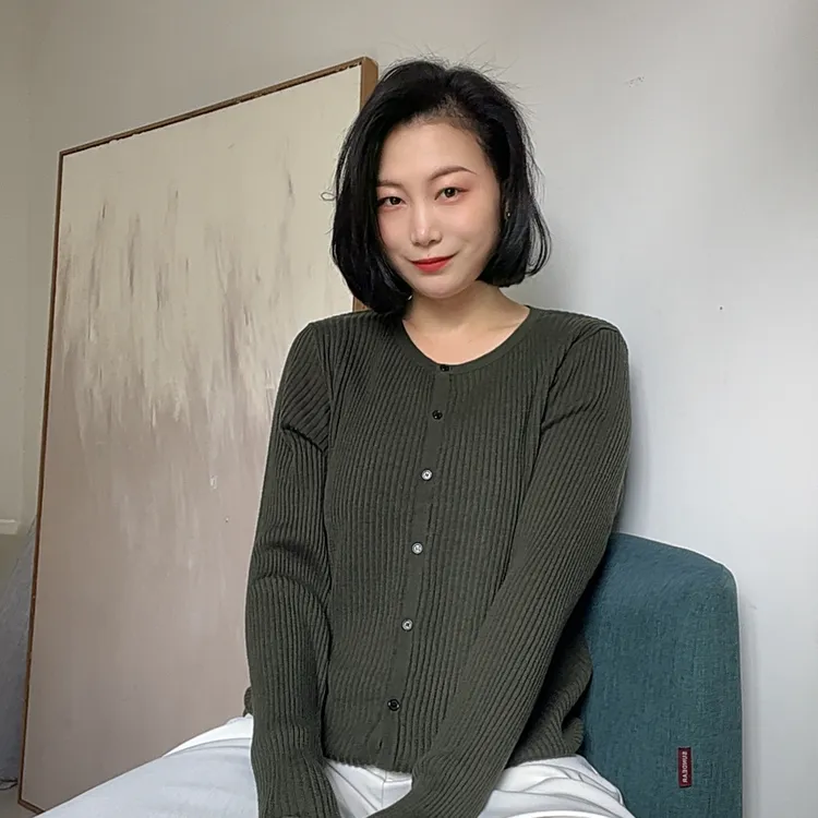 经典 雅高设计感女装针织开衫不规则短款纯色韩版上衣毛衣长袖
