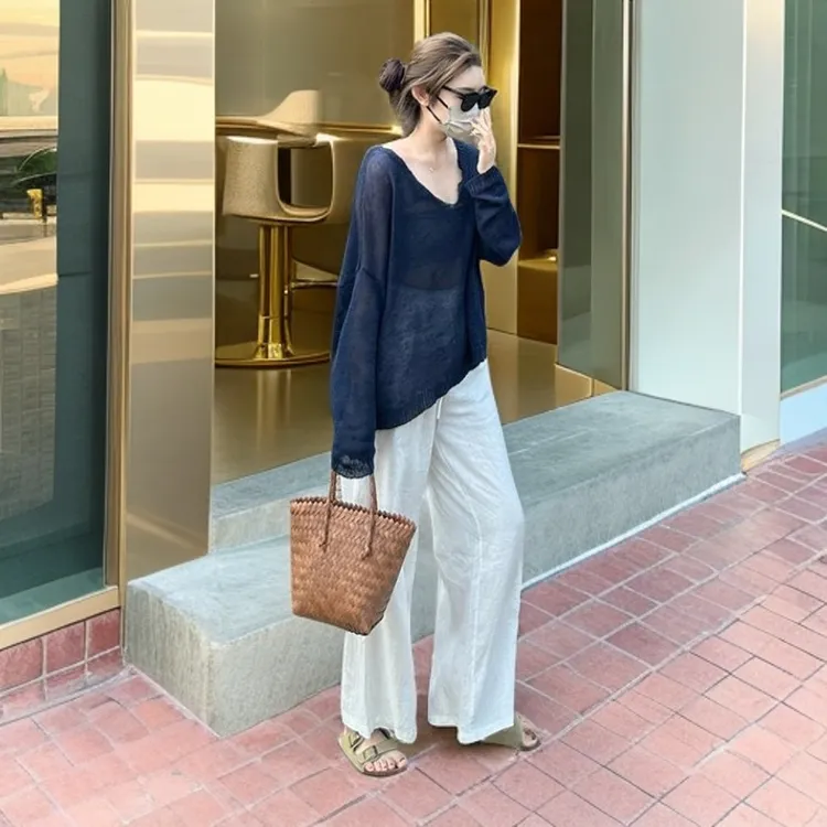 宽松慵懒风V领防晒罩衫女夏季薄款长袖针织T恤藏蓝色微透锁骨上衣