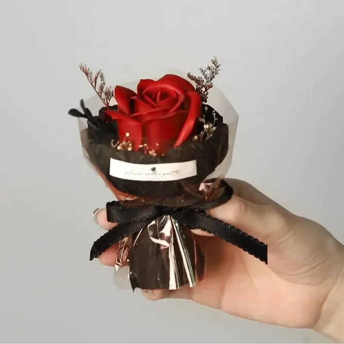 520生日见面口袋小花束伴手礼玫瑰向日葵真花ni小花束惊喜