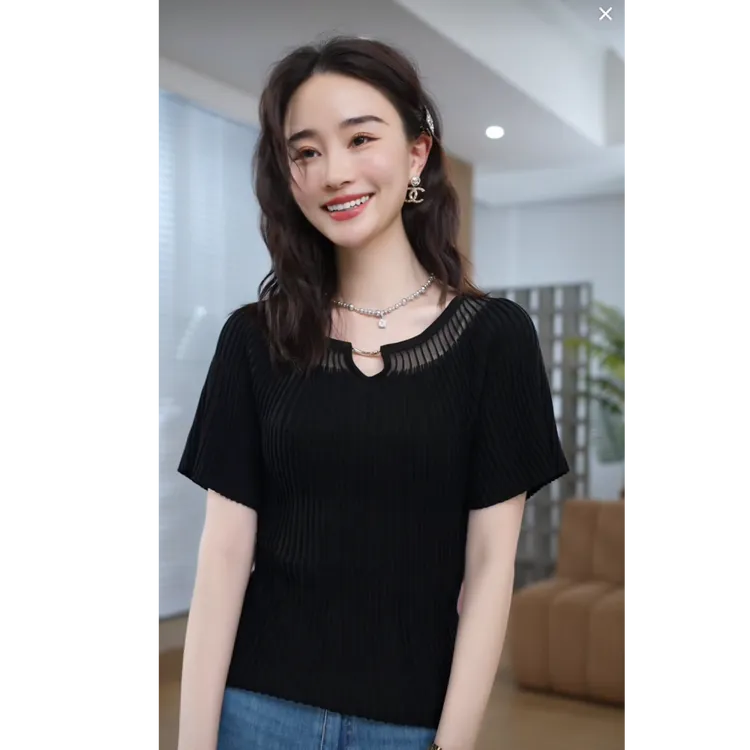 HELAAOMI “莱赛尔70.9%冰透纸片人”桑蚕丝肌理感针织衫CY5BM32547