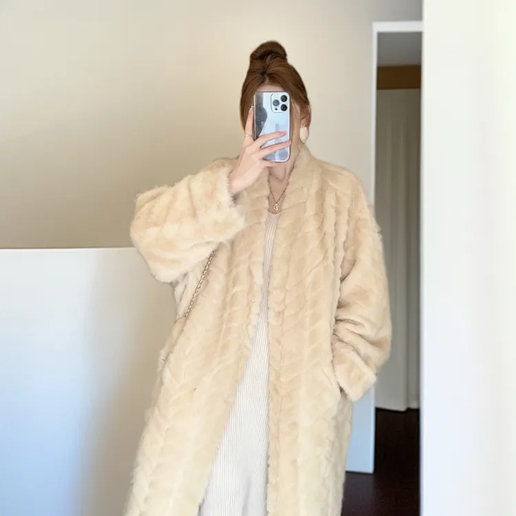 韩系高级感金叶貂环保毛毛外套百搭轻奢气质长款大衣冬季秋冬加厚