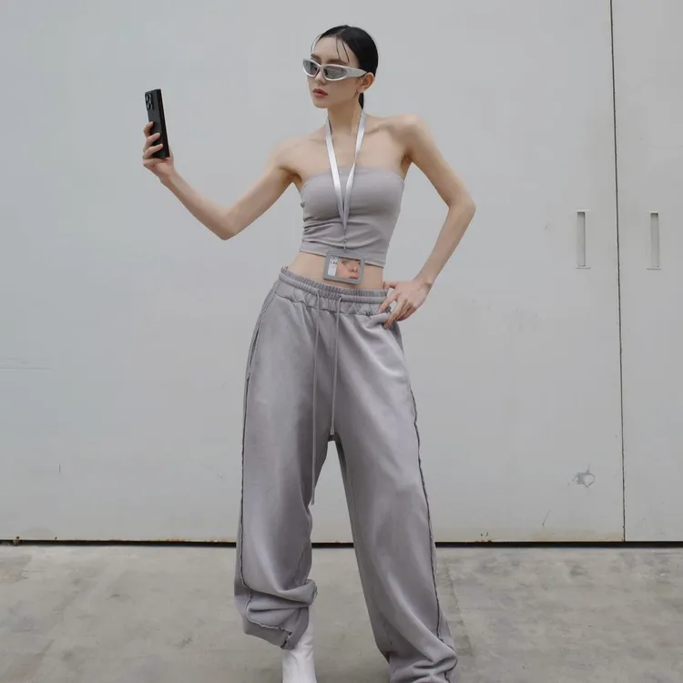 2025春季新款时尚抹胸吊带气质显瘦洋气休闲百搭性感辣妹内搭上衣