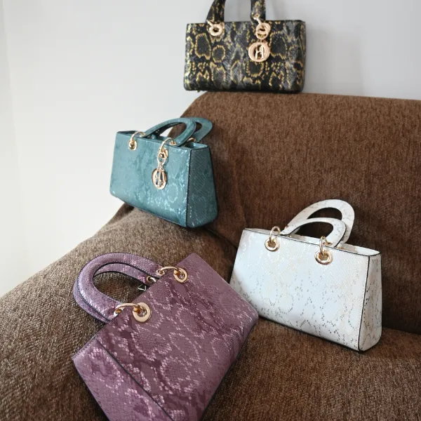 Vintage长方形蛇鳞纹戴妃包包（可手提/单肩/斜挎）