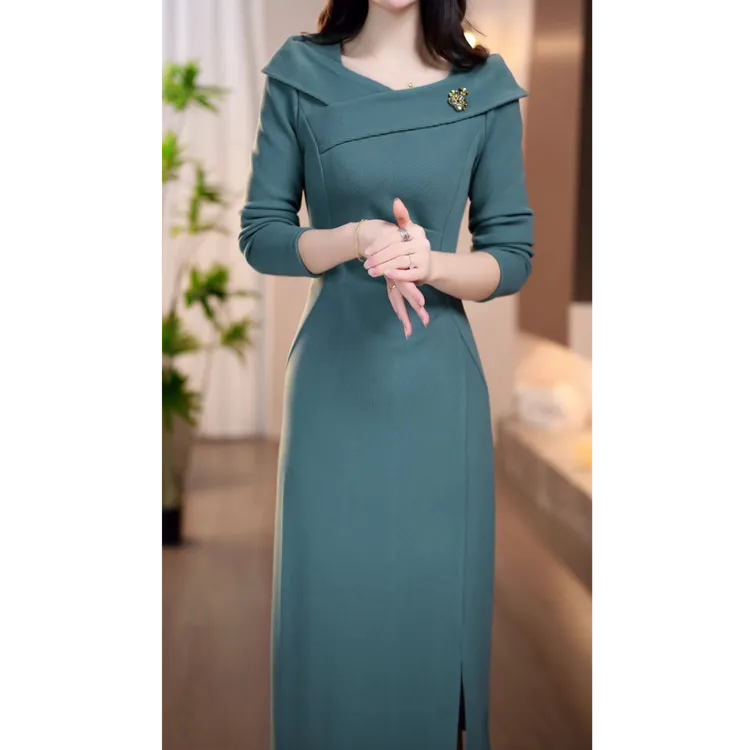 胜美女装秋季新款雪尼尔蓝斜肩领优雅气质时髦显瘦连衣裙M-4XL