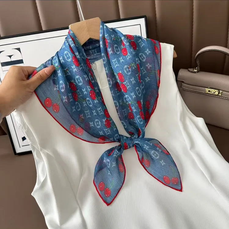 桑蚕丝单面西丽纱牛仔蓝樱桃60方巾女士丝巾围巾防晒披肩外搭B448