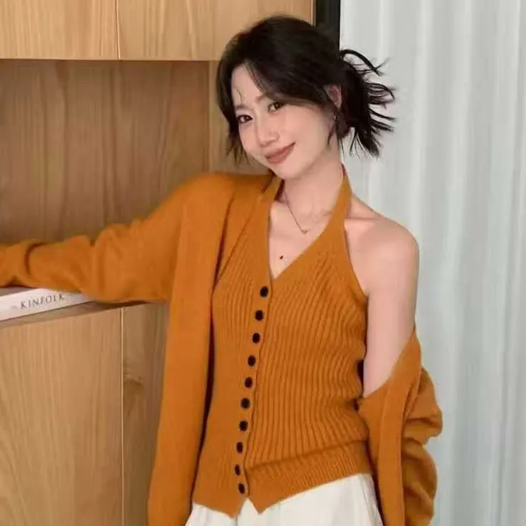 韩系慵懒针织开衫外套挂脖吊带背心两件套秋冬高级感软糯毛衣套装