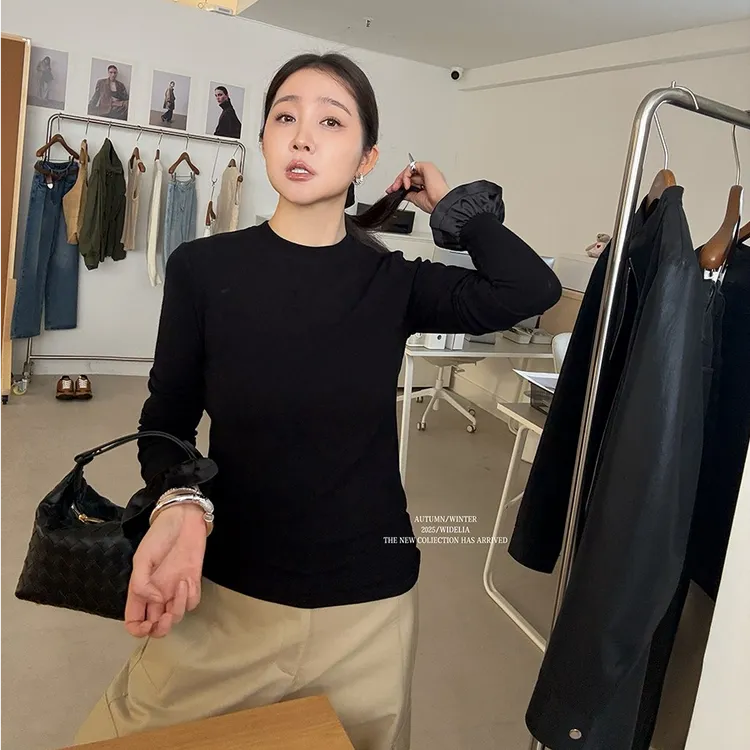 widelia陈姬儿半高领时尚极简风休闲黑色修身设计感上衣女7056