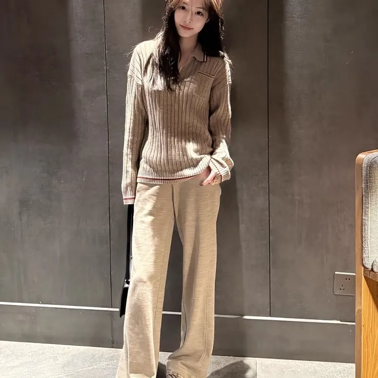 法式咖色短款针织POLO衫女秋冬设计感毛衣打底衫修身内搭翻领上衣
