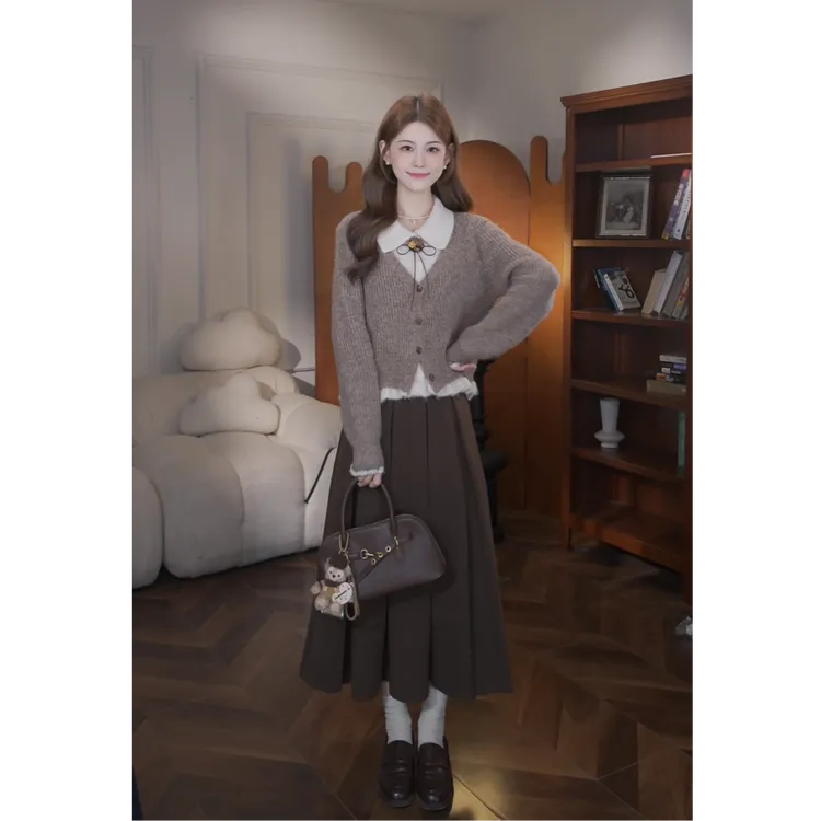 鹿向南【浪漫天份】秋季新款复古慵懒女秋冬新款假两件毛衣半裙套装
