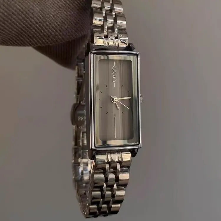 歌迪手表女轻奢小众腕表百搭时尚精致复古长方形2025西太后手表