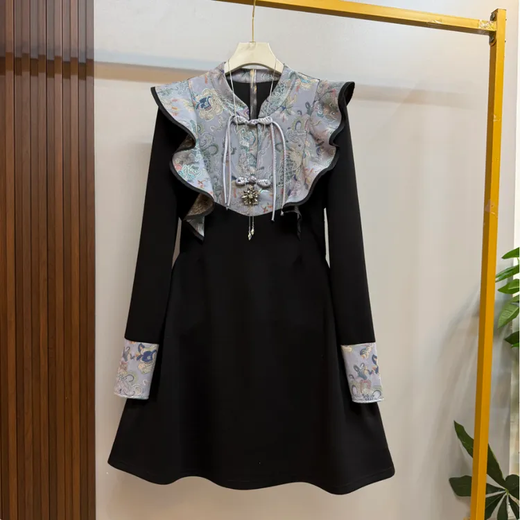 新款大码女装时尚洋气精致复古国风拼接显瘦连衣裙