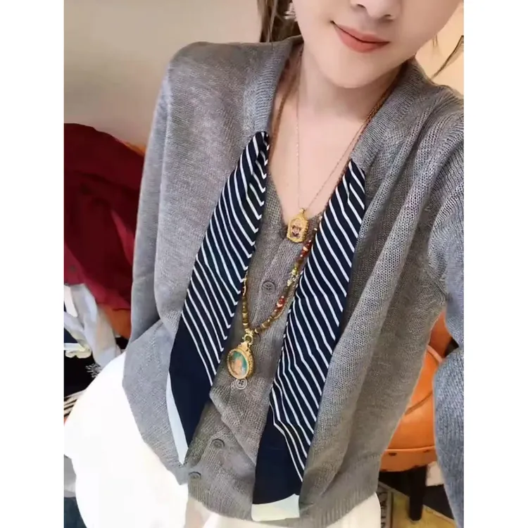 今年流行早秋新款薄款长袖针织衫女休闲通勤风领带时尚气质上衣