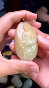 和田玉未镶嵌颈饰1