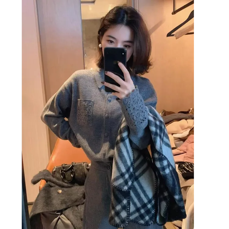 【勾花袖衬衫】减龄百搭！气质衬衣翻领慵懒针织开衫女毛衣秋冬1437