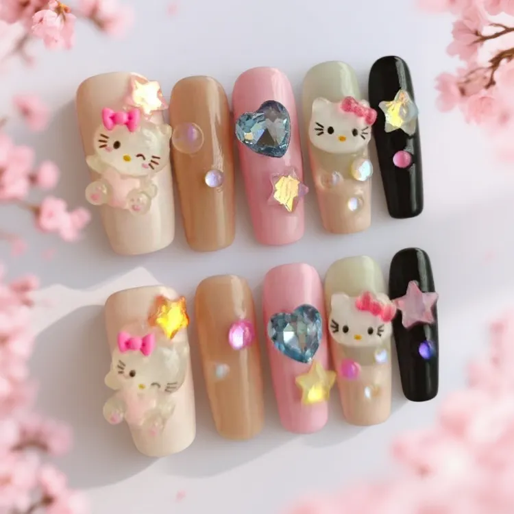 纯手工HelloKitty粉棕穿戴甲爱心钻饰穿戴甲片2025新款高级感秋冬