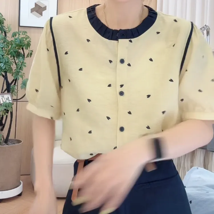 设计感爱心拼色圆领短袖衬衫女2025夏季新款韩版百搭修身显瘦衬衣