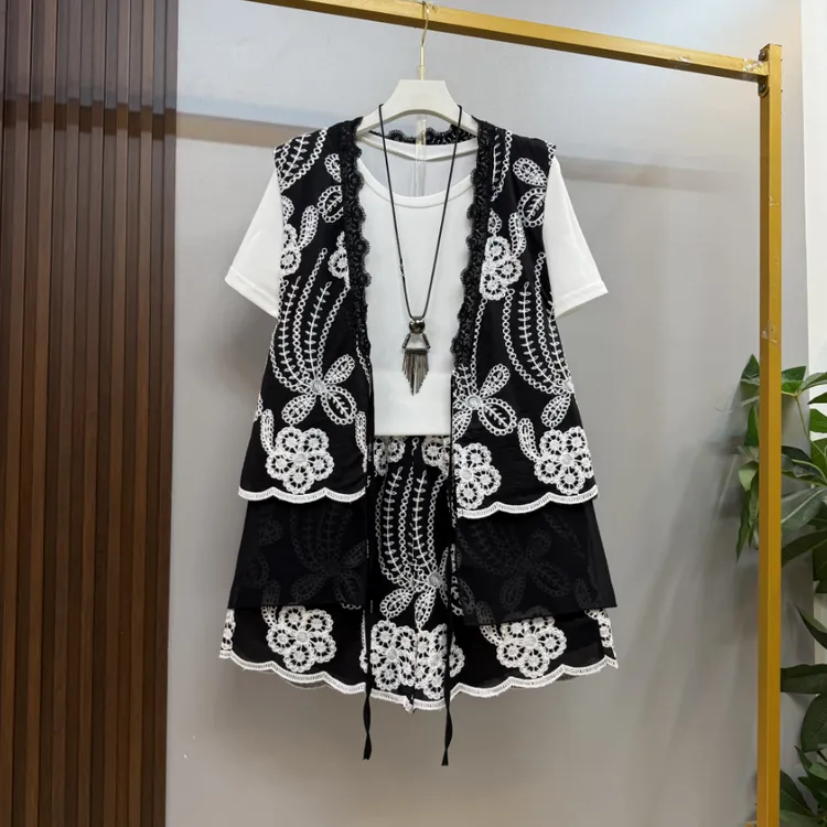 新款大码女装时尚洋气重工刺绣马甲短裤内搭三件套套装