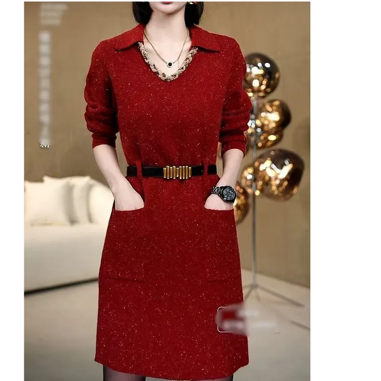 法式气质高级小香风红色V领针织连衣裙女冬季新款遮肉显瘦毛衣裙